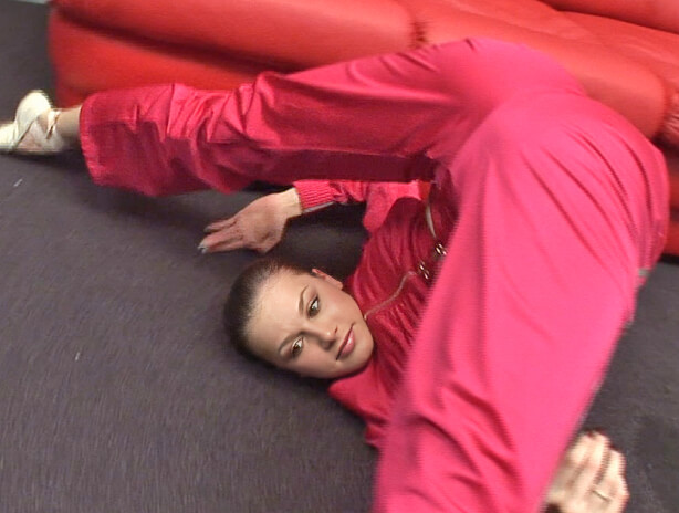 Flexible gymnast gets drilled anally in crazy positions