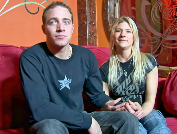 Pale blonde and her boyfriend have sex on the sofa