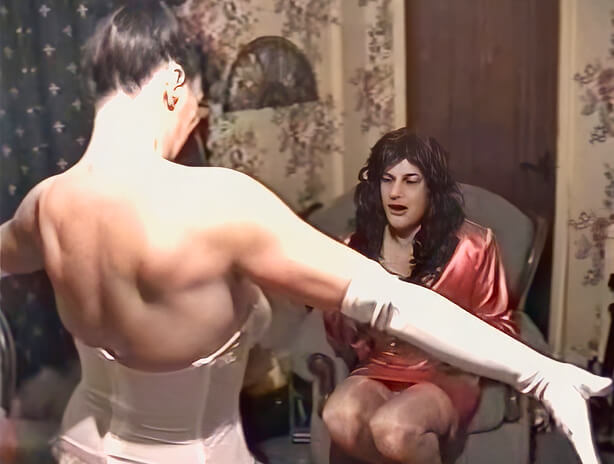 Kim pegs a male and a Crossdresser part 1